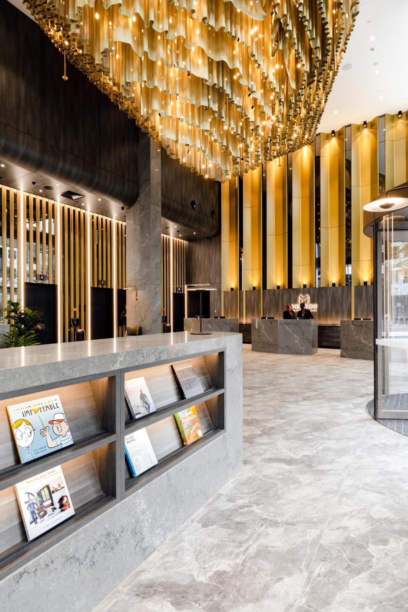 Meriton Suites Canberra Exteriér fotografie The lobby of the hotel