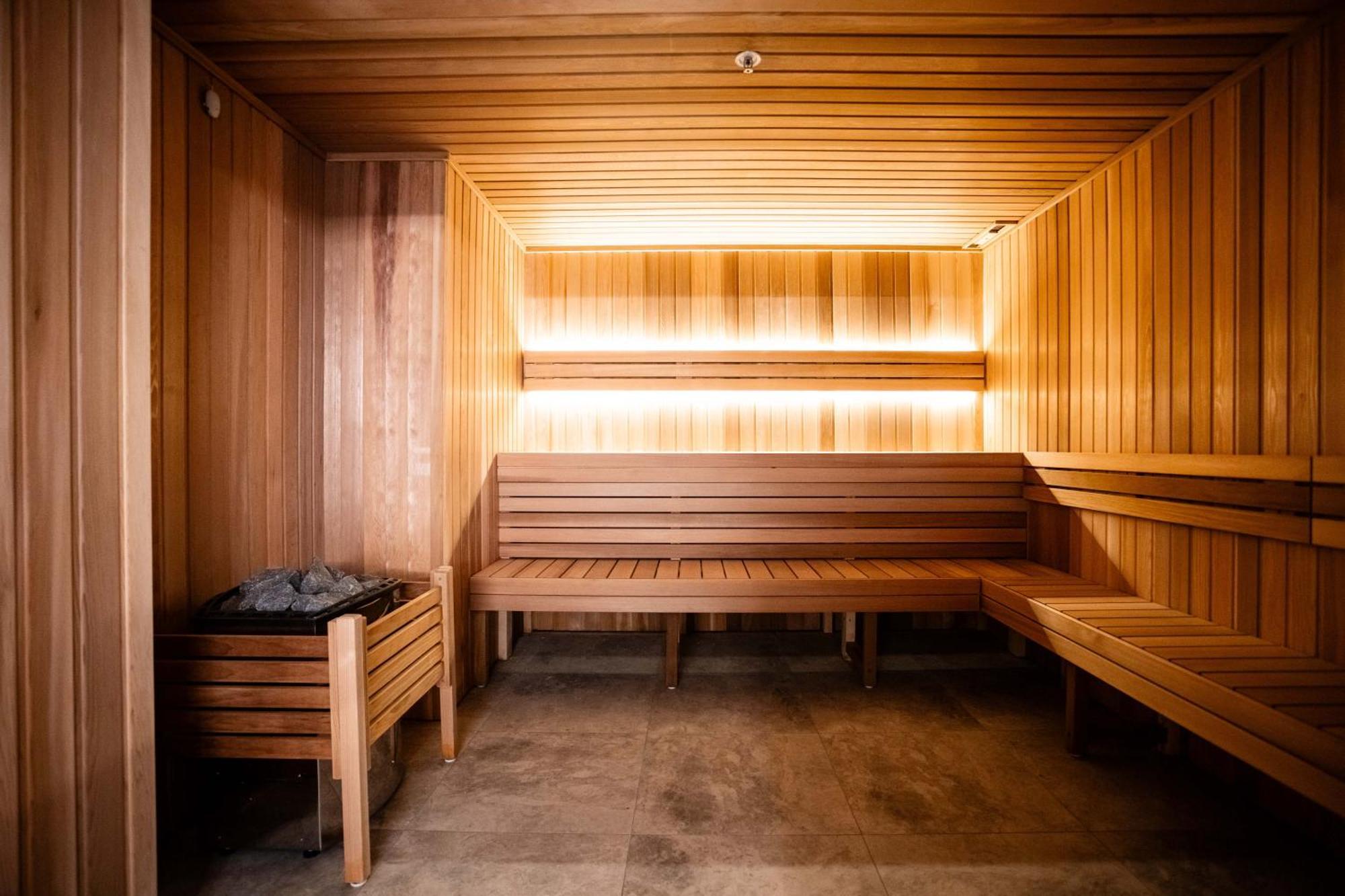 Meriton Suites Canberra Exteriér fotografie A sauna
